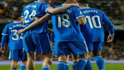 郑钦文与蚂蚁集团续约，其商业价值持续受到推崇