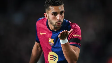 亚残运会开幕式上中国代表团光彩夺目，人民网报道